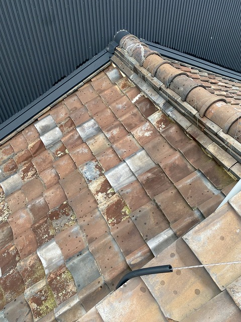 凍害が生じた瓦は交換を推奨